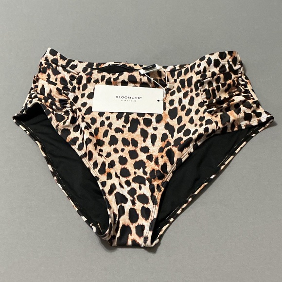 BloomChic Other - BloomChic Animal Print Bikini Bottoms NWT Size 10